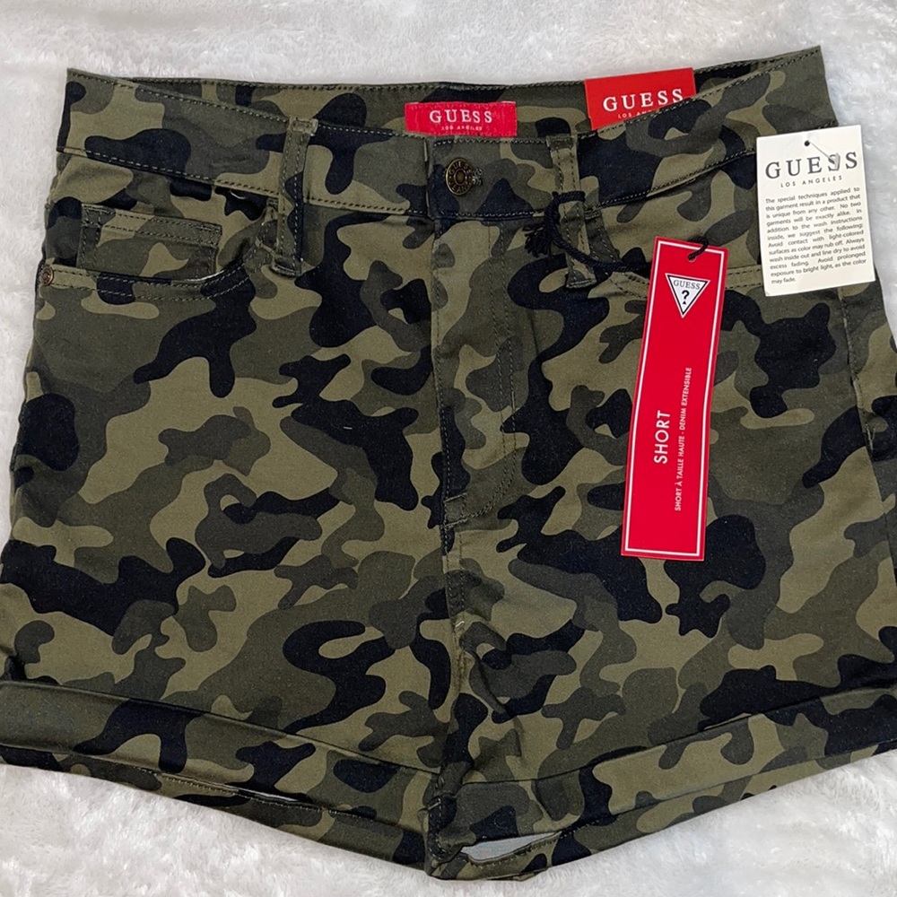 GUESS Short